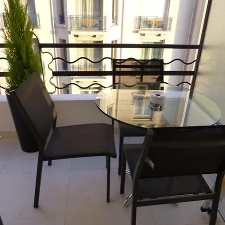 Design Croisette Апартаменты